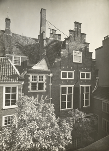 FOTO-000255 Achtergevel van het gemeenlandshuis van Rijnland, 1932
