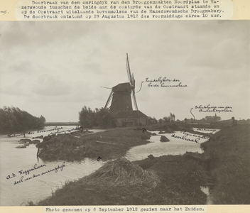 FOTO-000355 Dijkdoorbraak in de Omringdijk van de Drooggemaakte Noordplas op 29 augustus 1912, 6/9/1912