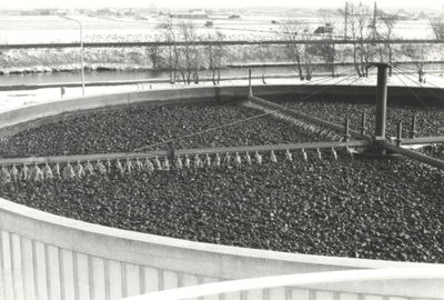 FOTO-001040 Oxidatiebed van afvalwaterzuiveringsinstallatie Noordwijkerhout, circa 1968