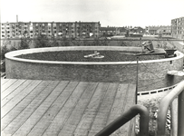 FOTO-001062 Oxydatiebed van afvalwaterzuiveringsinstallatie te Waddinxveen in aanbouw, 11/5/1964
