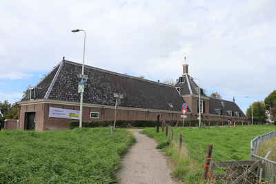 FOTO-850322 Gemeenlandshuis Spaarndam, vanaf de Spaarndammerdijk, 2018