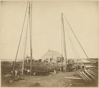 FOTO_00086 Bouwput van het benedenstoomgemaal met centrifugaalpompen (gemaal mr. P.D. Kleij) van de polder P..., 15 juni 1868
