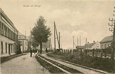 539 Parallelweg nabij spoorwegovergang 'Gagelstraat'. Links vooraan sigarenfabriek van Meijer & Co, daarna de ...