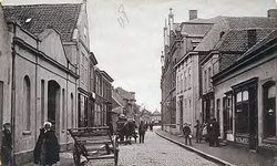 27965 Rozemarijnstraat, gezien in de richting van de 'Markt', 1897 - 1905