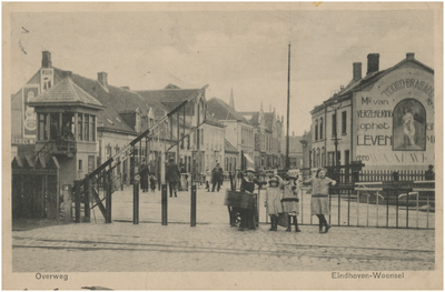 194878 Woenselse overweg, Fellenoord, gezien vanaf de Demer, 1911 - 1920