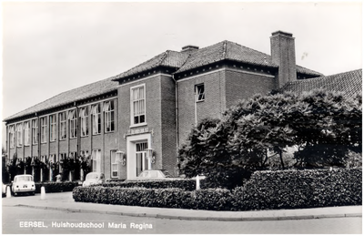 147998 Huishoudschool Maria Regina , Gebr. Hoeksstraat 8, ca. 1970