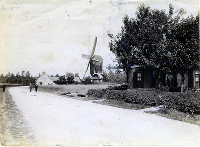 500189 Nieuwstraat met de molen van Camps, 1910