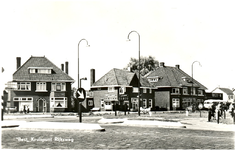 500441 Kruispunt Rijksweg met Sint Oederodeseweg/Nieuwstraat, 1955