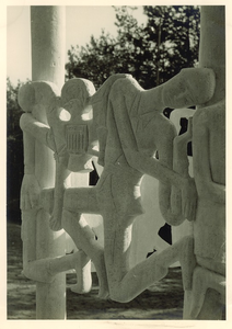 500536 Detail van het Joe Mann monument, 17/09/1956