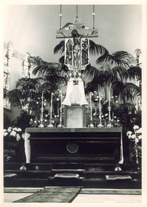 500618 Het altaar van de Antoniuskerk, 19/02/1950