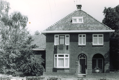 500653 Woning van Marinus van de Sande, 1985