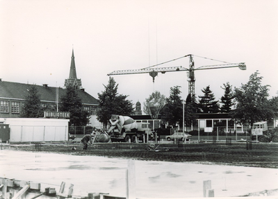 500667 Bibliotheek in aanbouw, 1985