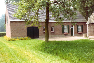 500853 Boerderij van de familie van Laarhoven, 1990