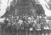 501051 Schoolreisje Bataschool naar Den Haag, 1956