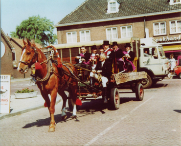 501249 Gilde op de wagen, 1970