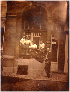 180303 Het bezoeken van de stad Mechelen met links Paulina Francisca Maria Coovels (Paula), 09-1913