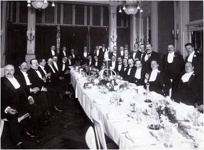 181201 Studentendiner met 3e van links Gerardus Josephus Johannes Marie Coovels (Gerard), 1903 - 1913