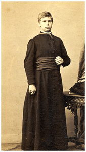 182072 Fotoalbum 8 bestaande uit 19 foto's -10. Gerard Coovels op het Seminarie, 1865 - 1875