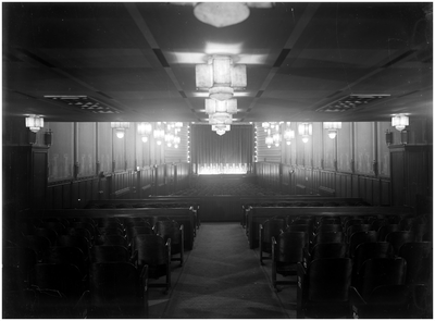 14362 Het interieur van een bioscoopzaal, 1930 - 1935