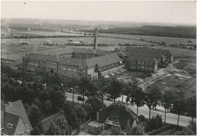 266 Panorama van de bouw St. Josephziekenhuis, Aalsterweg 259, gezien vanaf de 'watertoren', 07-07-1932