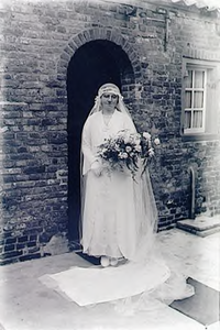 22113 Inwijding Karmelitessenklooster Bleyendaal. Karmelites als bruid, 31-05-1931