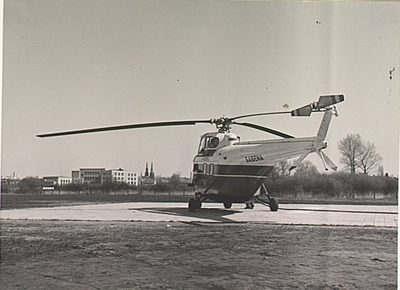 4570 Een Sabena helikopter op Heliport Eindhoven, 05-06-1955