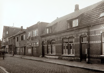 29216 Sanering aan de Lijmbeekstraat: afbraak van panden, 1947 - 1948