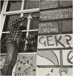68033 De bezetting van het voormalig kantongerecht: jongerenprotest tegen de leegstand, 1969