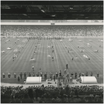 192104 Demonstratie van vendelzwaaien in het Philips stadion, ca. 1980