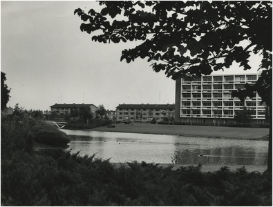 193938 Het Stadswandelpark en Le Sage ten Broeklaan gezien vanaf de Boutenslaan, 09-1965