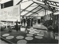  Een serie van 4 foto's betreffende de Zuid-Nederlandse Beurs in het Philips Ontspannings Centrum, 19-10-1966 - 26-10-1966