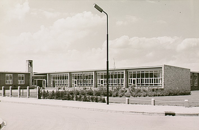 11759 Buitengewoon Lager Onderwijs-school, Julianaplein, 1958