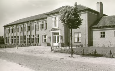 11839 R.K.-Huishoudschool Maria Regina, Gebroeders Hoeksstraat 8, 1958