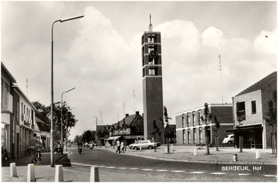 11890 Hof: met in het midden de kerktoren, 1960 - 1970
