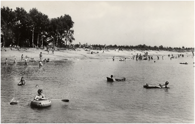 12085 Zwemmen bij Recreatiecentrum Ter Spegelt, 1960 - 1970