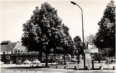 12423 Jan Smuldersstraat, Hotel De Gouden Leeuw op nr. 24, 1960 - 1970