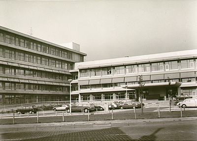 13053 St. Annaziekenhuis, Bogardeind 2, met parkeerplaats, 06-10-1972