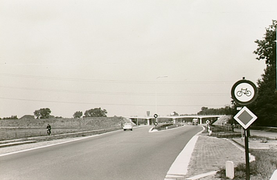 14076 Eindhovenseweg, gezien in de richting van het viaduct over de A67 / E34, 10-09-1963