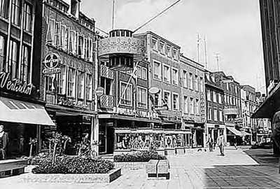 19914 De Demer gezien vanaf de kruising met de 'Vrijstraat'en de 'Marktstraat', 20-09-1968