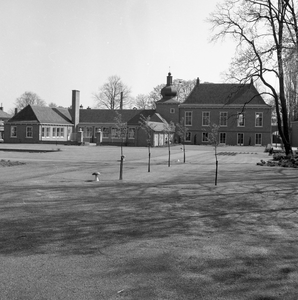 135482 Achterzijde gemeentehuis, Jan Deckersstraat 2, 07-1957