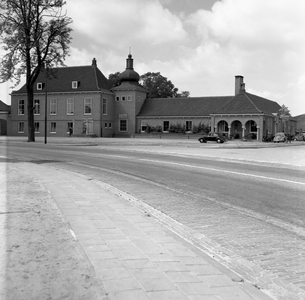 135548 Gemeentehuis, Jan Deckersstraat 2, 1958