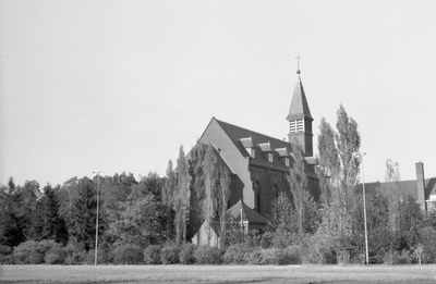 136097 Kapel van epileptisch centrum Providentia, Albertlaan, 21-10-1963