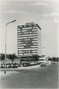 194051 Hoofdkantoor van Philips Nederland aan de Boschdijk, 30-06-1964