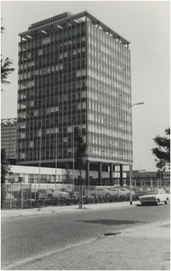 194052 Hoofdkantoor van Philips Nederland aan de Boschdijk, 30-06-1964