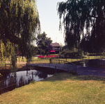 225668 Julianapark: brug, 1975