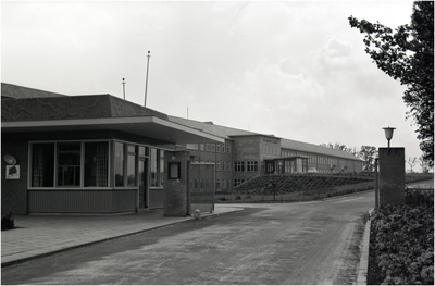 227282 Ingang van het St. Lambertusziekenhuis, Wesselmanlaan 25, 1960 - 1970