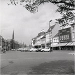 227327 Markt, met rechts de EDAH en bioscoop Centraal, 1960 - 1970