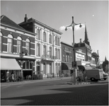 227495 Markt, met links bioscoop Centraal, 1960 - 1970