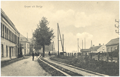 15458 Gagelstraat : links de sigarenfabrieken van Meijer & Co en Van Gardinge en rechts tramrails, 1905 - 1910