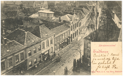 15601 Panorama gezien vanaf de RK Catharinakerk. Het Stratumseind met op de achtergrond sigarenfabriek van der Putt & ...